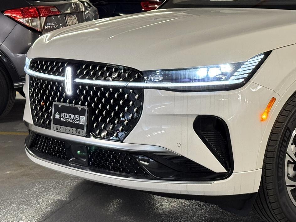 new 2025 Lincoln Nautilus car, priced at $58,551