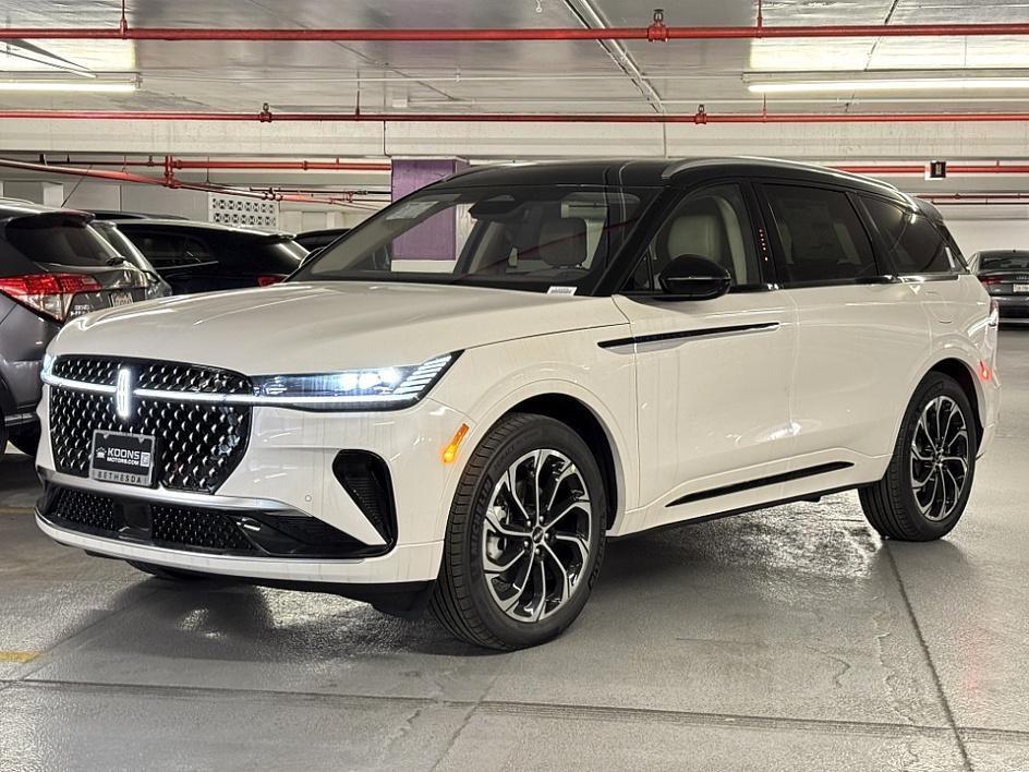 new 2025 Lincoln Nautilus car, priced at $59,551