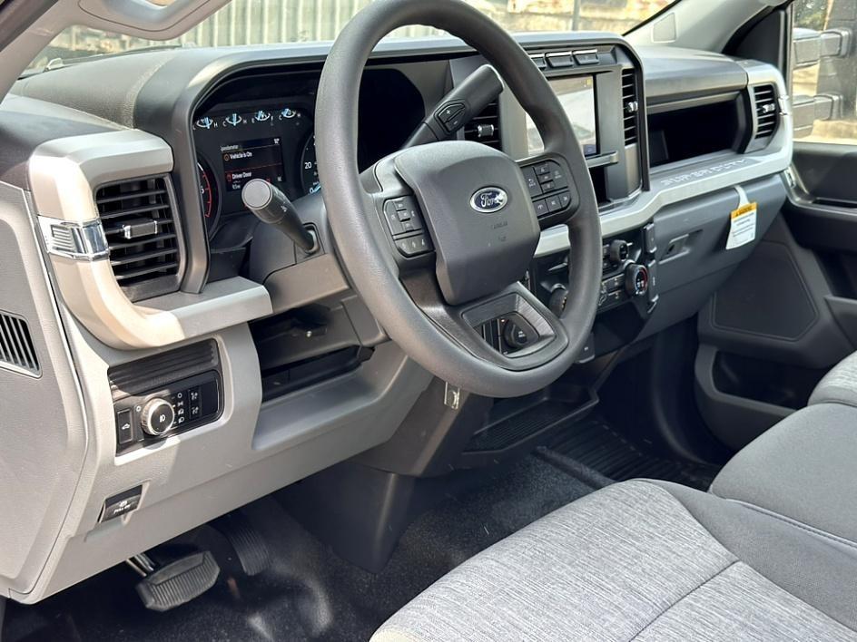 new 2024 Ford F-250 car, priced at $40,500