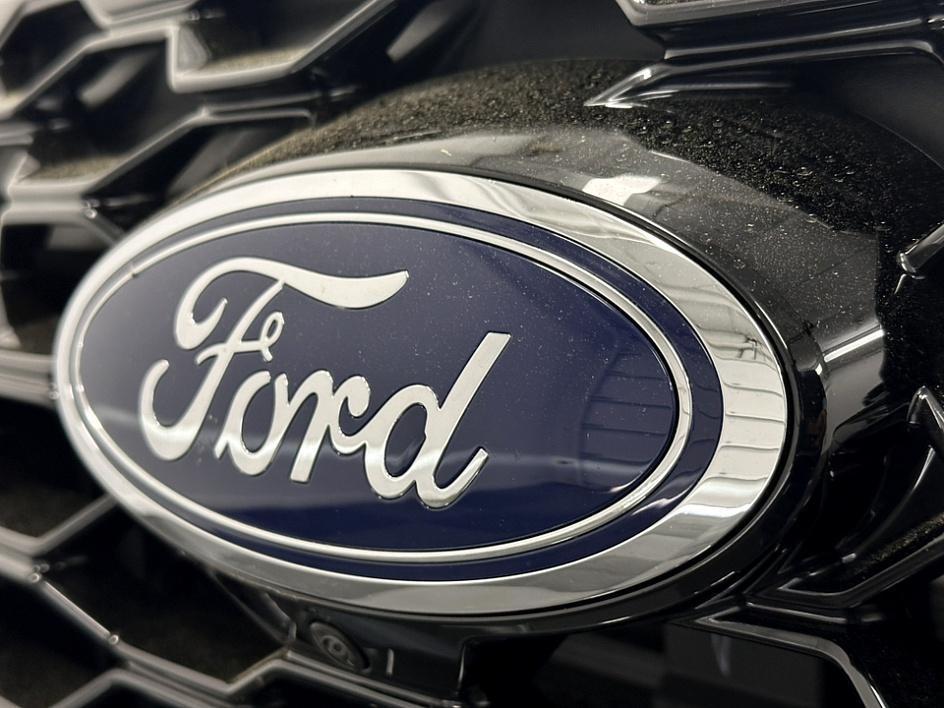 new 2025 Ford Explorer car, priced at $57,198
