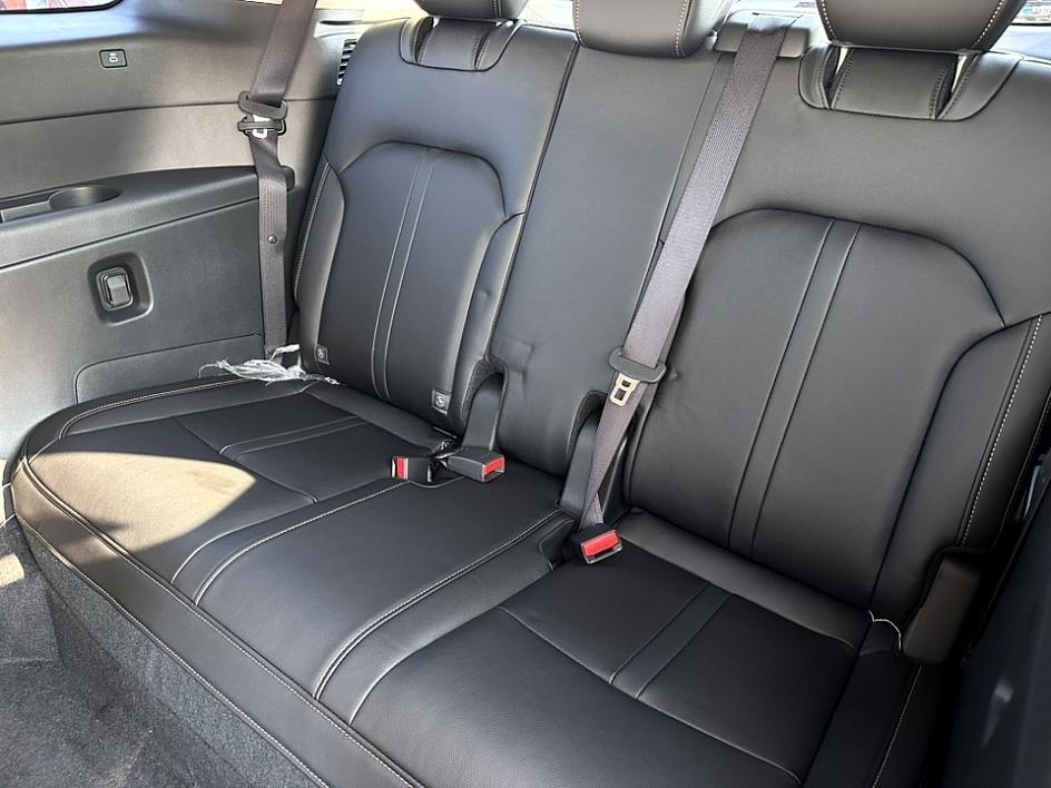new 2025 Mazda CX-90 car, priced at $38,986