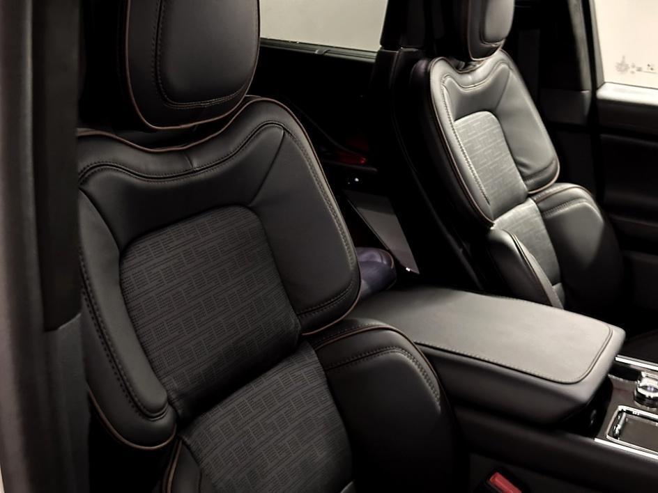 new 2025 Lincoln Aviator car, priced at $82,249