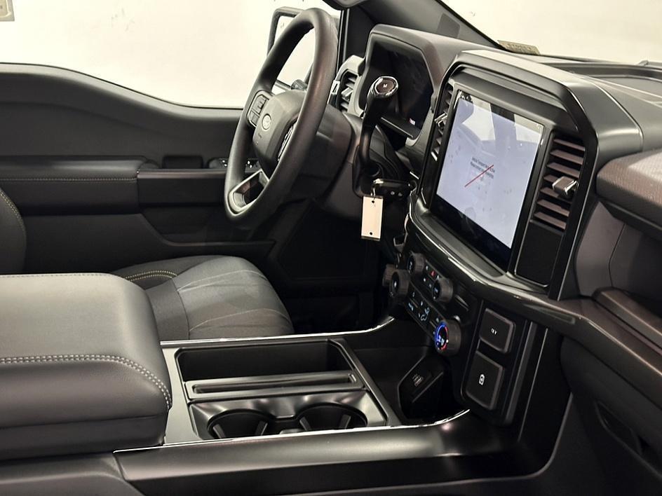 new 2025 Ford F-150 car, priced at $45,016
