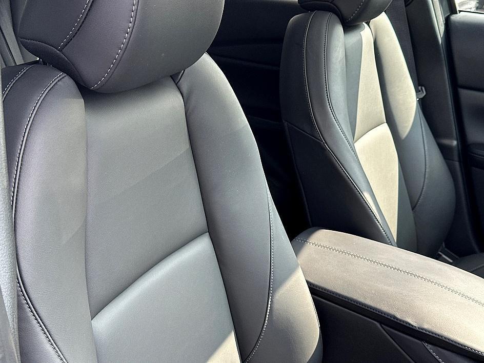 used 2025 Mazda CX-30 car, priced at $26,800