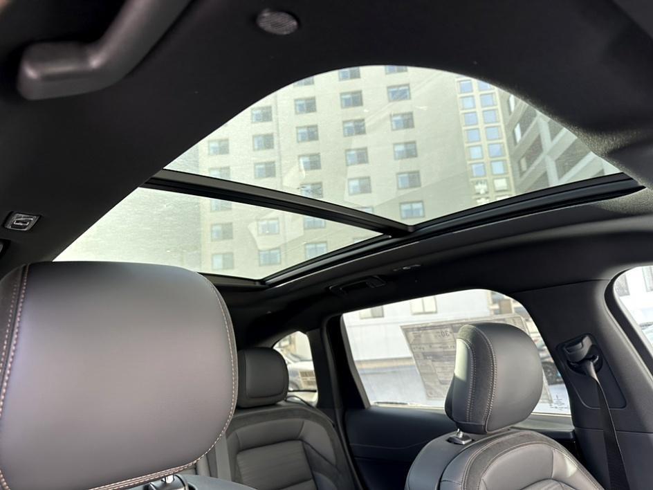 new 2025 Lincoln Nautilus car, priced at $61,071