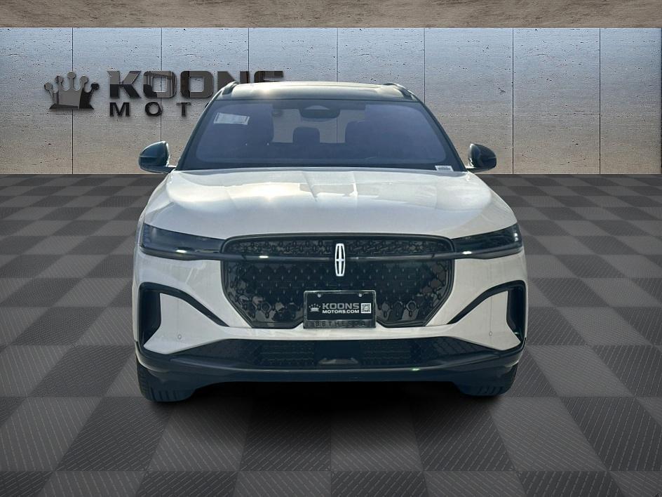 new 2025 Lincoln Nautilus car, priced at $61,071