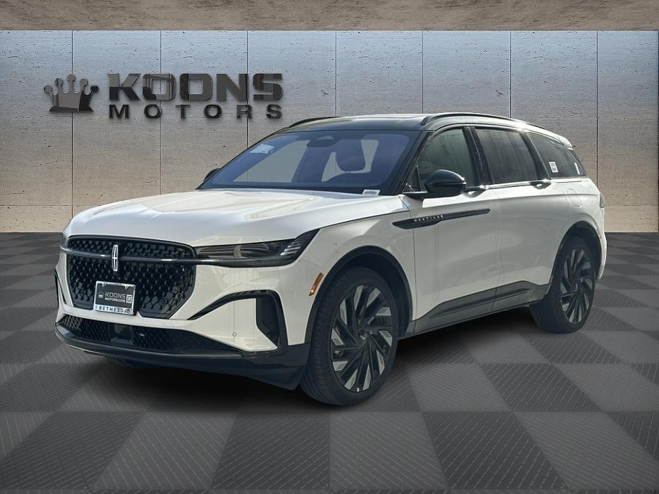 new 2025 Lincoln Nautilus car, priced at $61,071