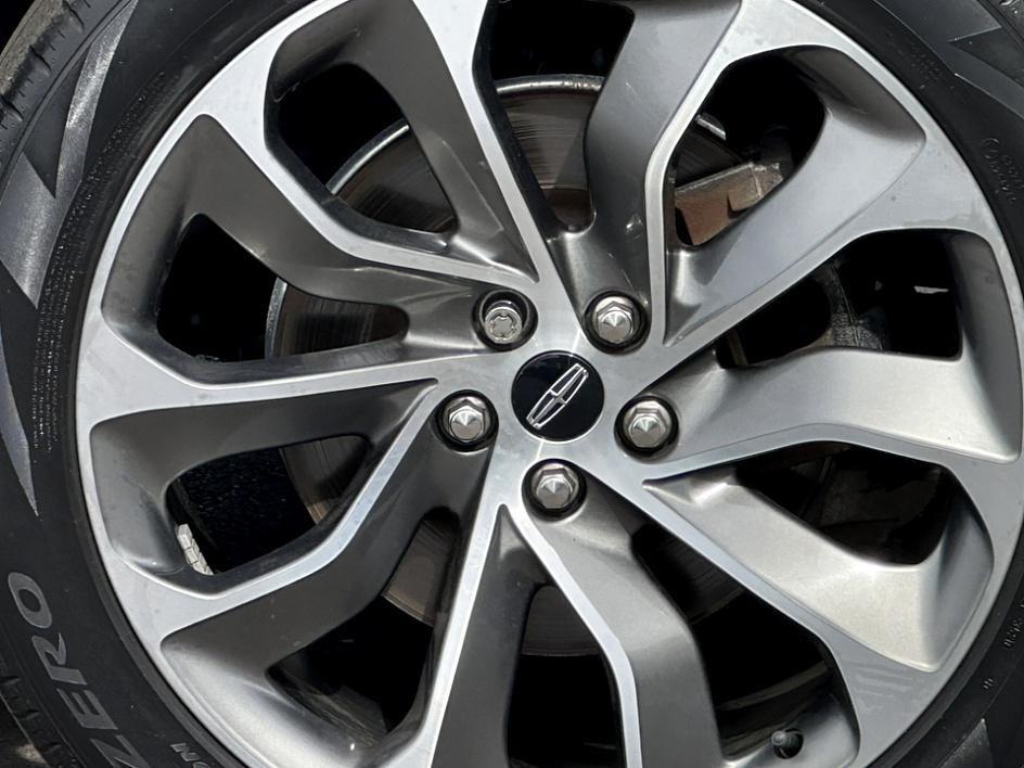 used 2021 Lincoln Aviator car, priced at $40,000