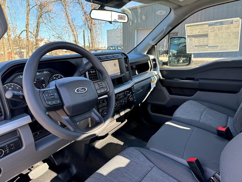 new 2024 Ford F-250 car, priced at $41,371