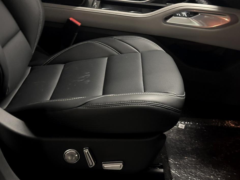 new 2025 Lincoln Nautilus car, priced at $52,857