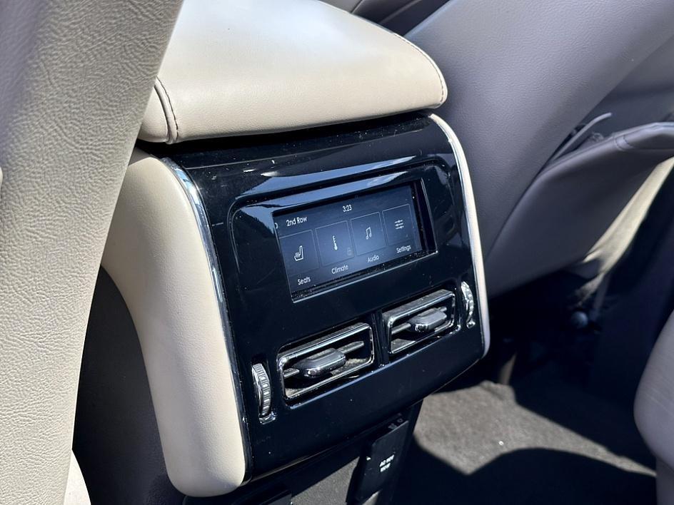 used 2020 Lincoln Aviator car, priced at $33,500