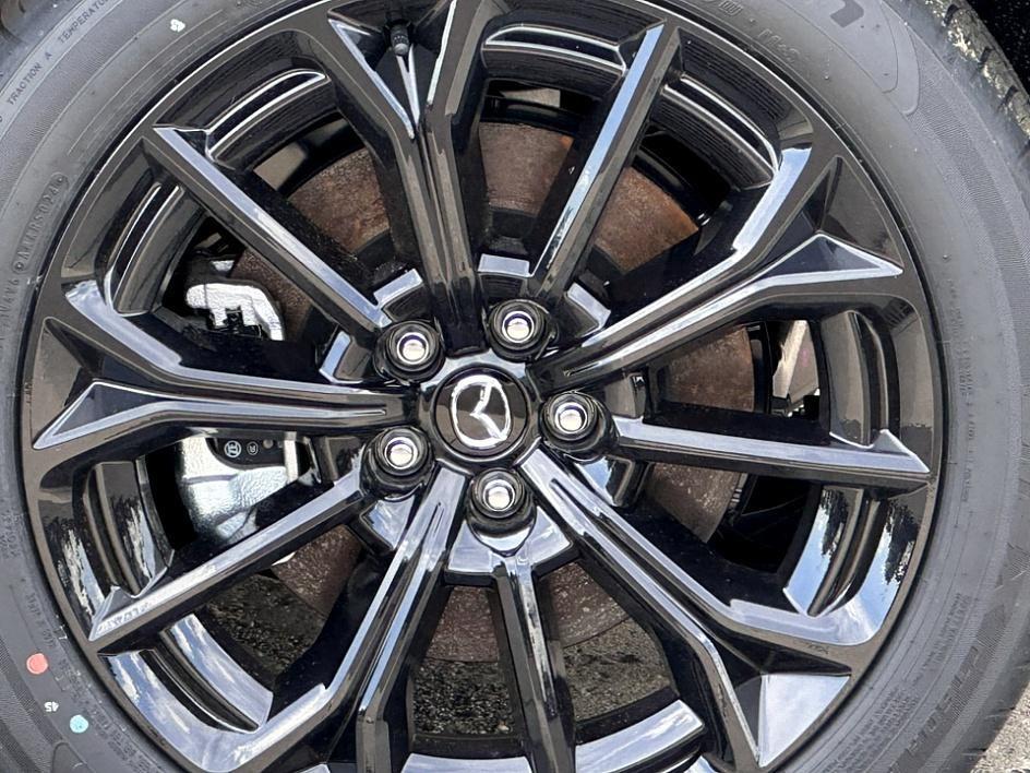 new 2025 Mazda CX-70 car, priced at $50,028