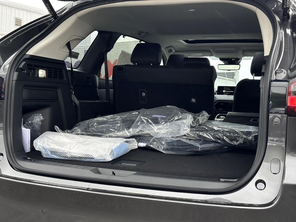 new 2025 Mazda CX-90 PHEV car, priced at $51,635