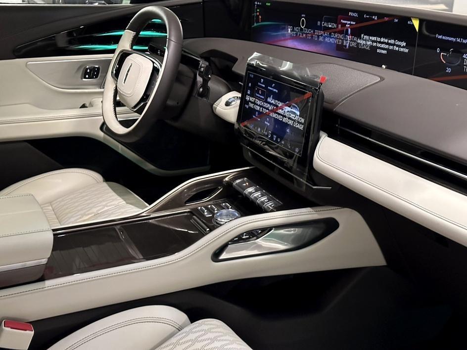 new 2024 Lincoln Nautilus car, priced at $71,651