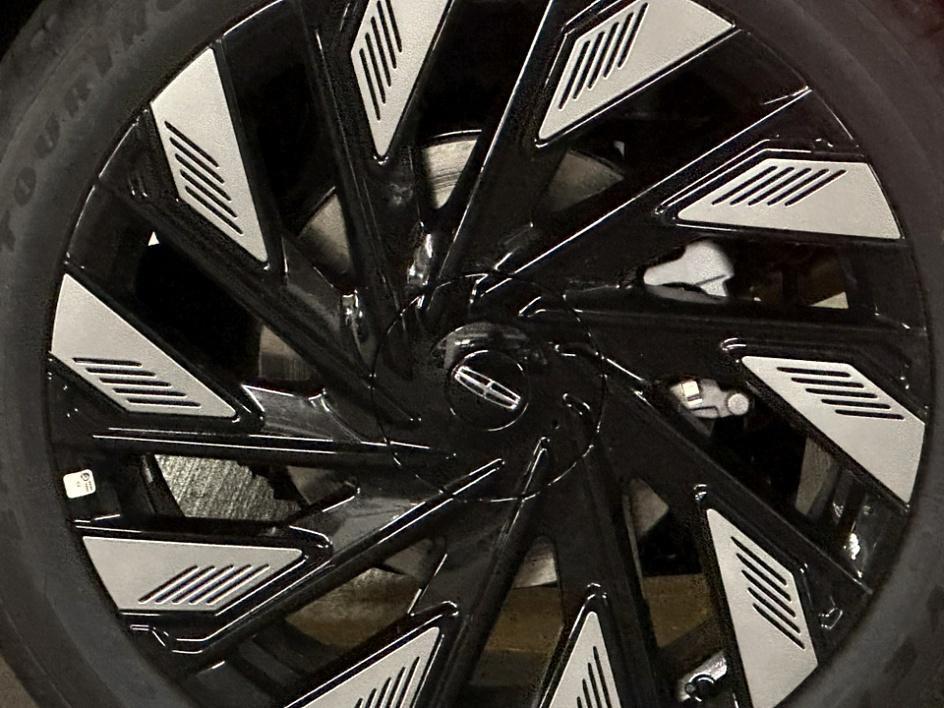 new 2024 Lincoln Nautilus car, priced at $71,651