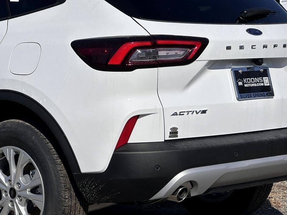 new 2025 Ford Escape car, priced at $31,581