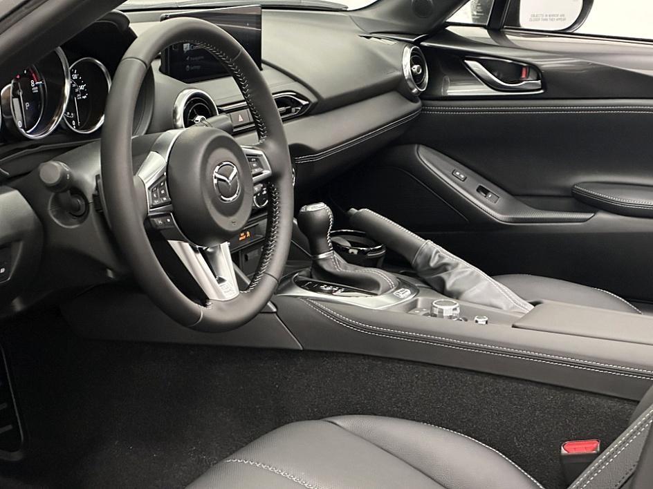 new 2025 Mazda MX-5 Miata RF car, priced at $39,326