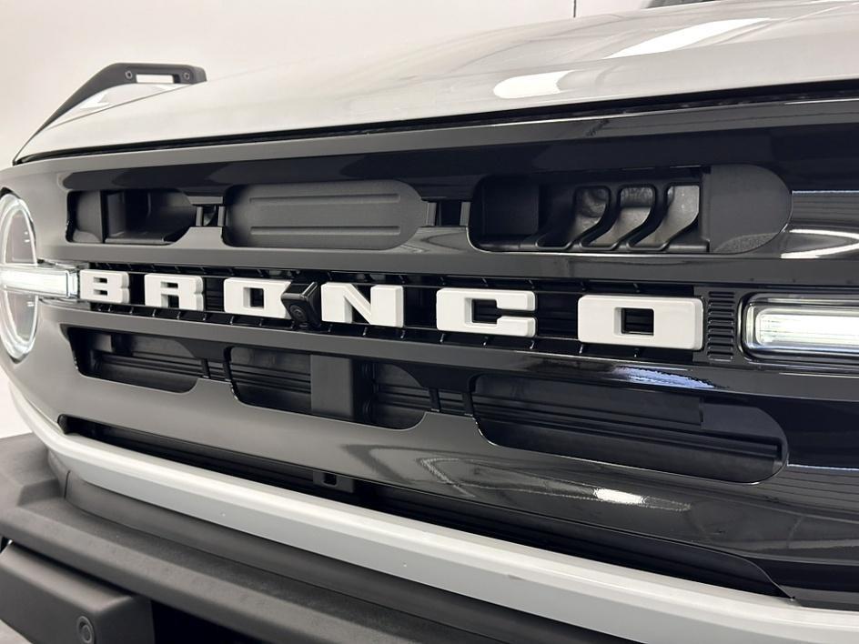 new 2024 Ford Bronco car, priced at $49,632