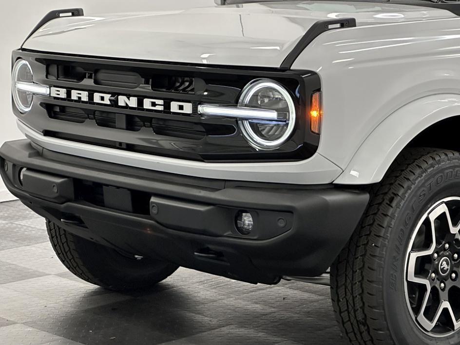 new 2024 Ford Bronco car, priced at $49,632