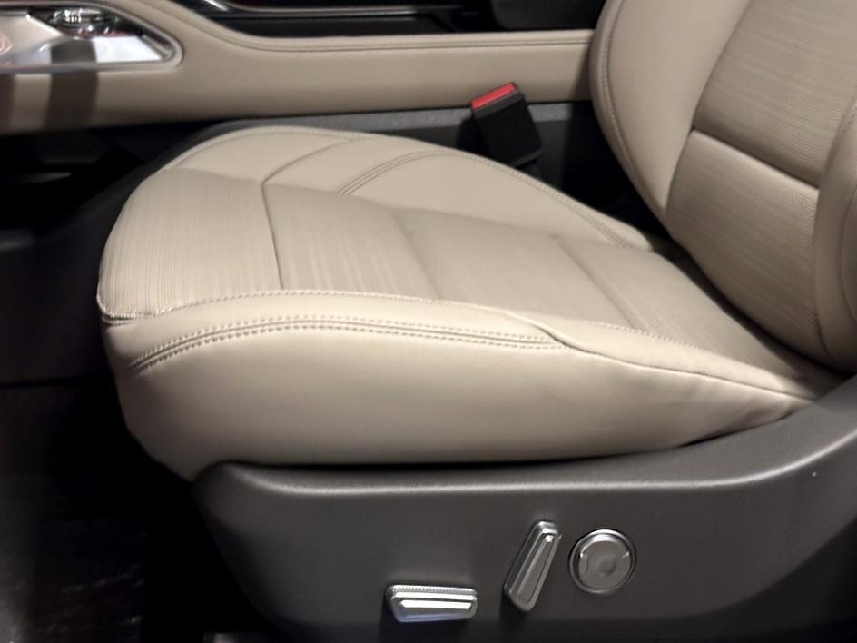 new 2025 Lincoln Nautilus car, priced at $56,871