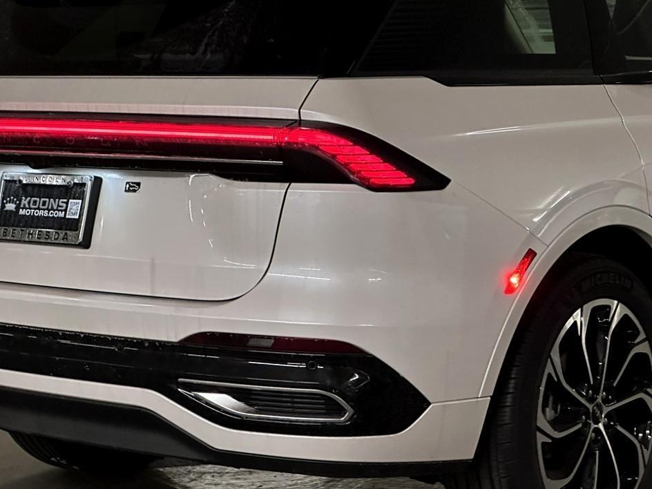 new 2025 Lincoln Nautilus car, priced at $56,871