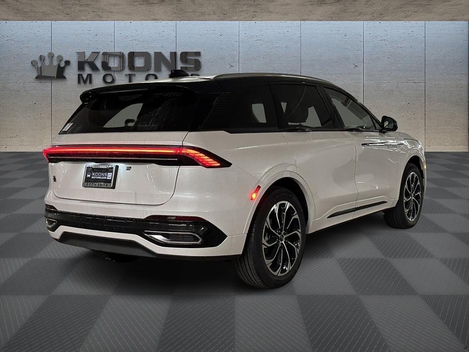 new 2025 Lincoln Nautilus car, priced at $56,871
