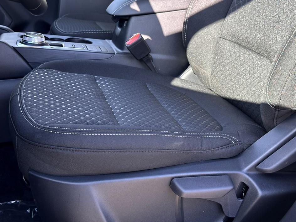 new 2025 Ford Escape car, priced at $30,915