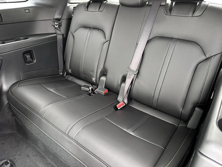 new 2025 Mazda CX-90 car, priced at $55,222
