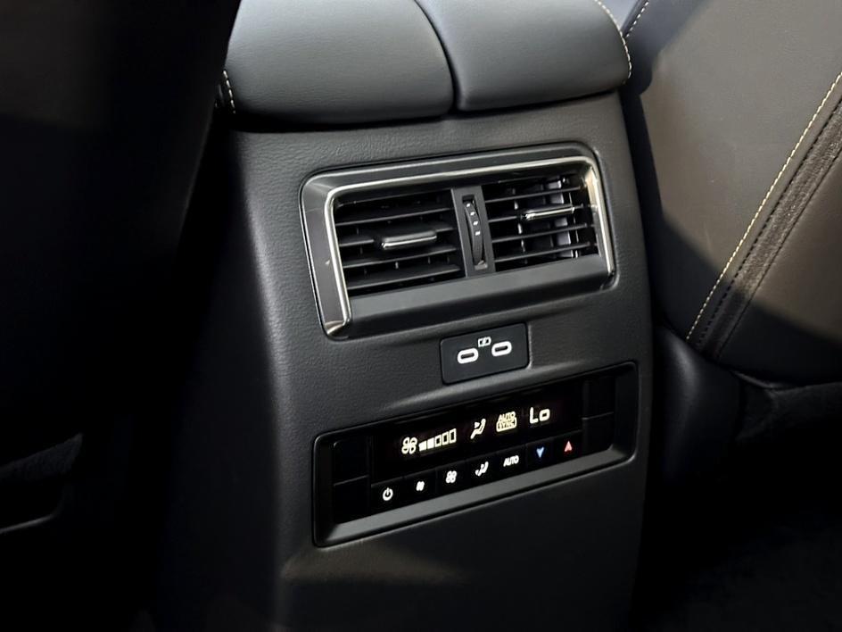 new 2024 Mazda CX-90 car, priced at $52,850
