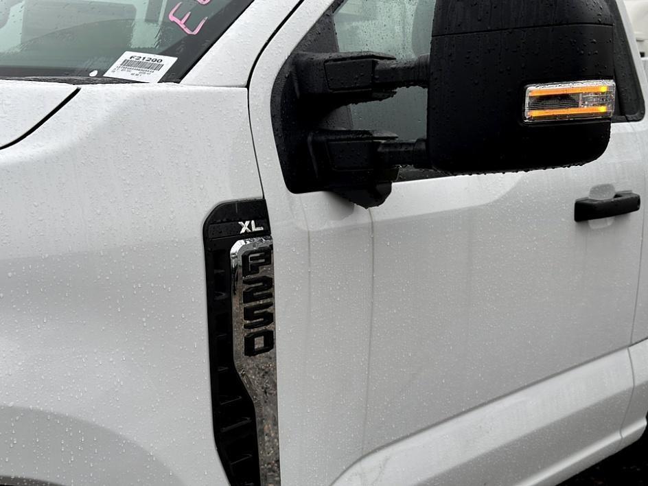 new 2024 Ford F-250 car, priced at $41,838