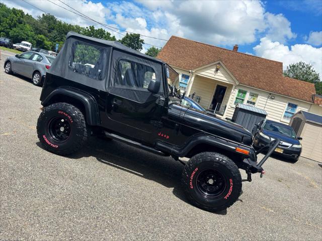used 1993 Jeep Wrangler car, priced at $8,995