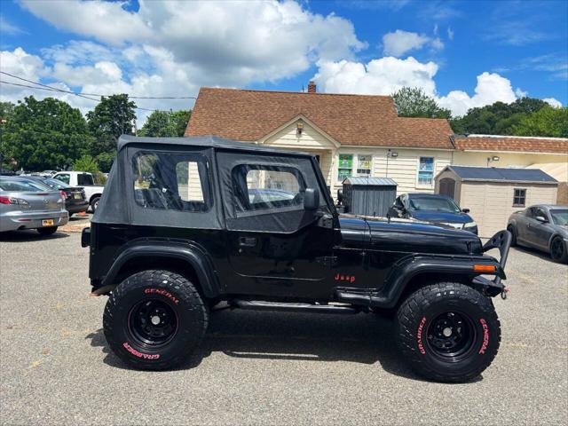 used 1993 Jeep Wrangler car, priced at $8,995