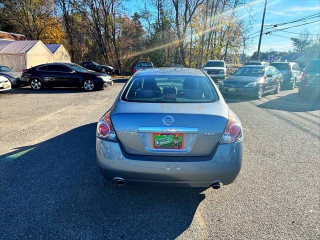 used 2009 Nissan Altima car, priced at $5,995