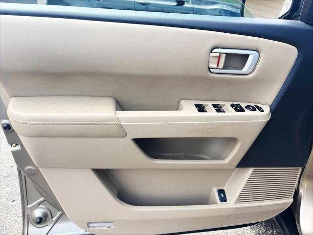 used 2010 Honda Pilot car, priced at $8,995