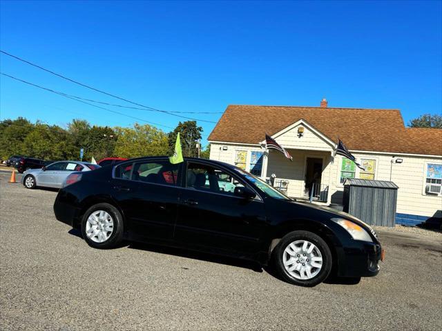 used 2009 Nissan Altima car, priced at $4,995