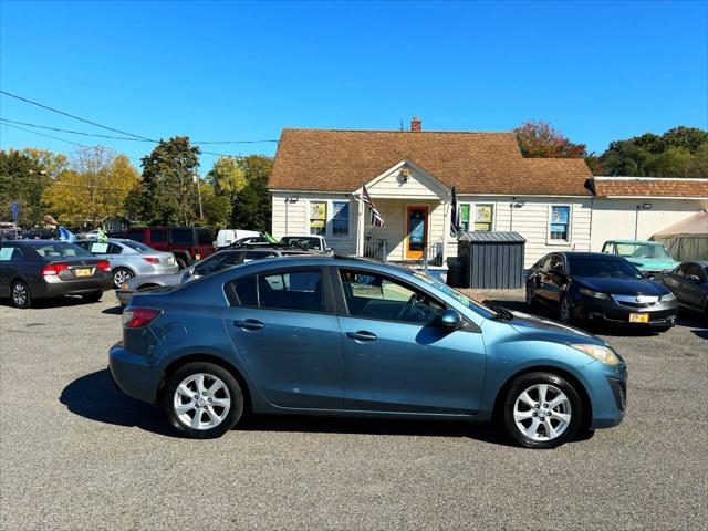 used 2011 Mazda Mazda3 car, priced at $5,995