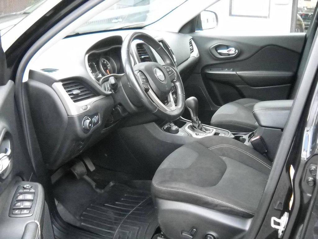 used 2016 Jeep Cherokee car, priced at $7,995