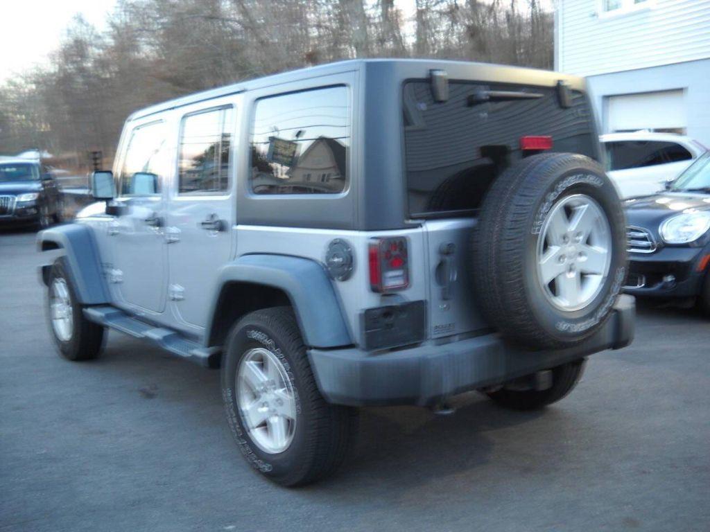 used 2013 Jeep Wrangler Unlimited car, priced at $11,900