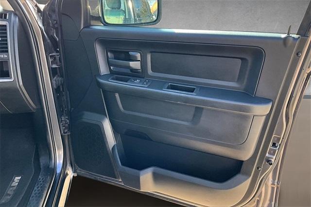 used 2019 Ram 1500 Classic car, priced at $18,811