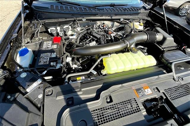 new 2025 Ford Expedition car, priced at $85,354