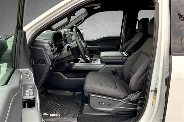 new 2025 Ford F-150 car, priced at $50,977