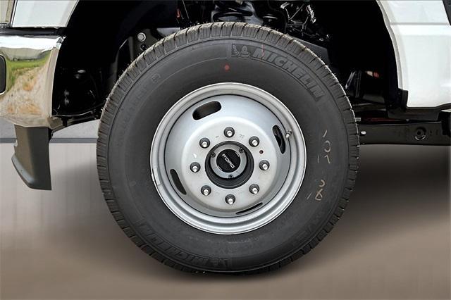 new 2025 Ford F-350 car, priced at $55,810