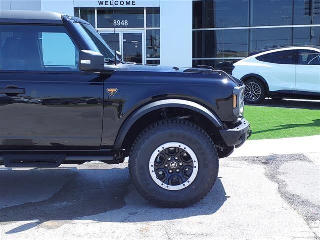 new 2024 Ford Bronco car, priced at $60,977