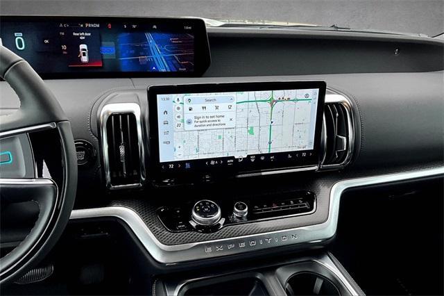 new 2025 Ford Expedition car, priced at $80,106