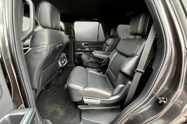 new 2025 Ford Expedition car, priced at $80,106