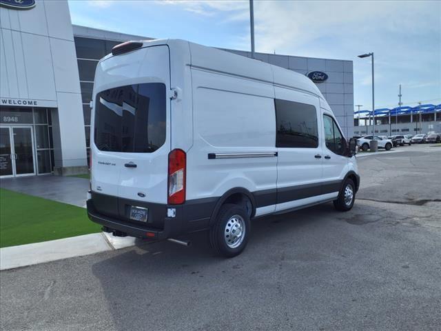 new 2024 Ford Transit-250 car