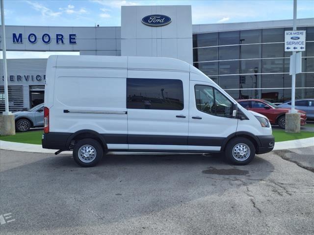 new 2024 Ford Transit-250 car