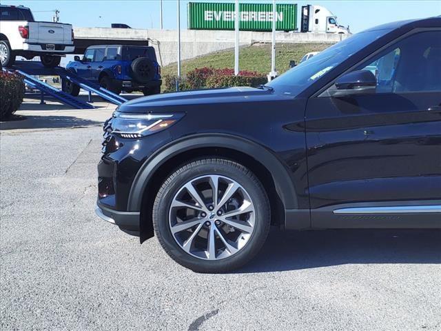 new 2025 Ford Explorer car, priced at $53,441