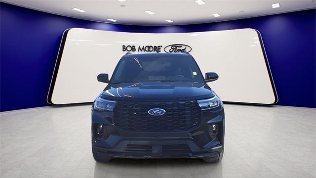 new 2025 Ford Explorer car, priced at $49,930