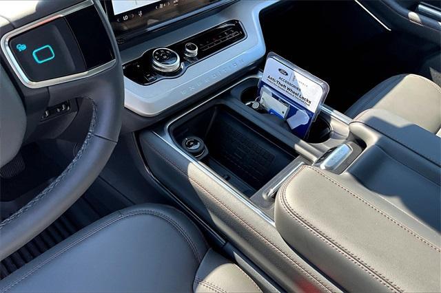 new 2025 Ford Expedition car, priced at $67,967